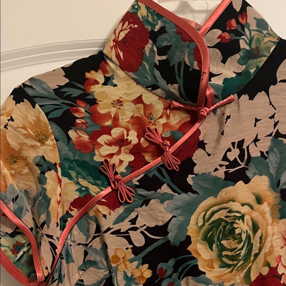 Source Unknown Black Floral Blouse with Pink Trim - Picture 3 of 3